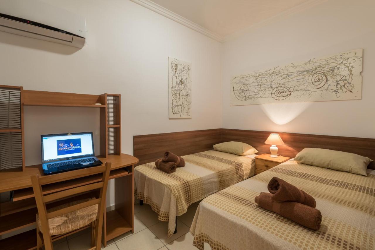 Spinola Bay Top Floor Seafront 3 Bedroom Apartment With Panoramic Sea Views - By Getawaysmalta Saint Julian's 外观 照片